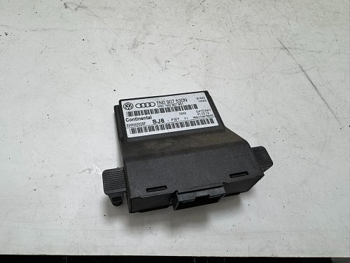 Řídící jednotka brány VW 1 T Touran 1.6 TDI DPF  7N0907530N - 1K0907951
