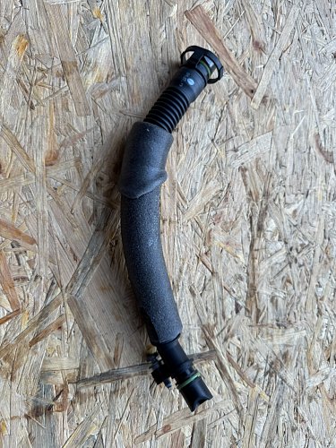 05E 103 474 A hadice odvzdusnovaci Motor DPC DPCA Audi Seat Škoda VW Karoq 1.5 TSI