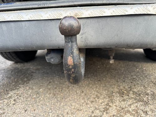 7H0 803 881 B  Zarizeni tazne WESTFALIA 83401  KOULE TAŽNÉ HÁK VW T5 Transporter 2008 Držák nárazníku
