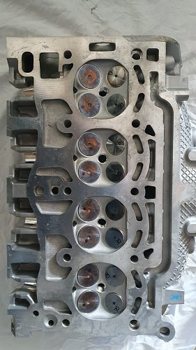 04E 103 404AE / 04E 103 064F  Hlava válců s ventily VW AUDI SEAT ŠKODA 1.4 TSI  Hlava motoru, víko hlavy válců 