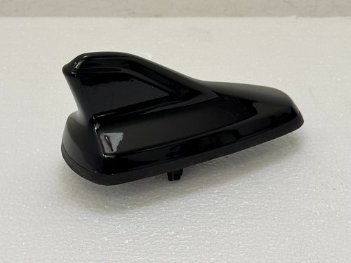 VW Golf 8 Passat B9 ID.4 střešní anténa kombinovana GPS černá lesklá 041 NOVÁ