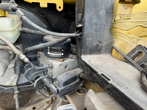 Škoda Audi  ABS hydraulický blok 1J0907379G 1J0614117C 1J0 907 379 G 1J0 614 117 C