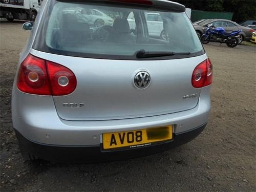 1K6 845 051 VW Golf 5   Zadní vyhřívané sklo zelené 1K6 845 051P  