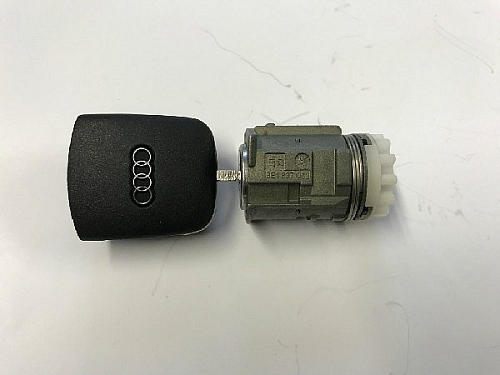 Audi A4 B6 8E 2001 - 2005 vložka zámku dveří řidiče + klič nové orig