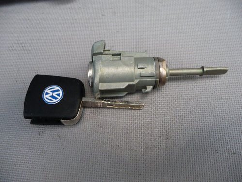 VW PASSAT B5 B5.5  vlozka zamku + klič dveře řidič levé přední zámek
