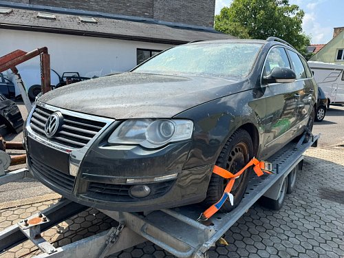 VW Passat Variant 2.0 TDI 3C 103 kW 140 HP na náhradní díly