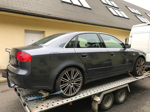 Model Audi A4 2,0 A4 sedan 2005 06 07 08  8E5 809 840 A vyrezovy dil - bocni ram steny vpravo vzadu 1 limuzina