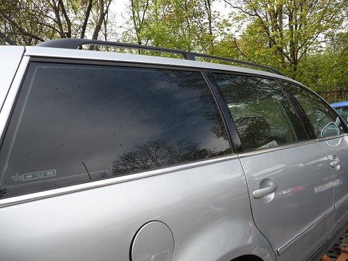 VW PASSAT 3BG B5,5 2005 - 3B9 845 298 AE okno bocni vpravo zelena
