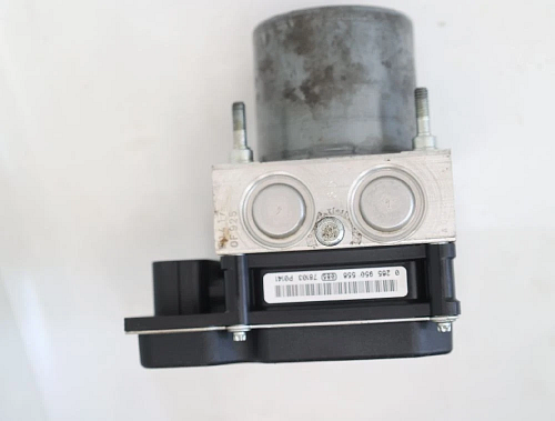 4F0 614 517 N jednotka ABS Audi A6 4F C5 2,7 TDI Quattro V6 BPP  4F0 614 517 L . 4F0 910 517 L   Quattro+