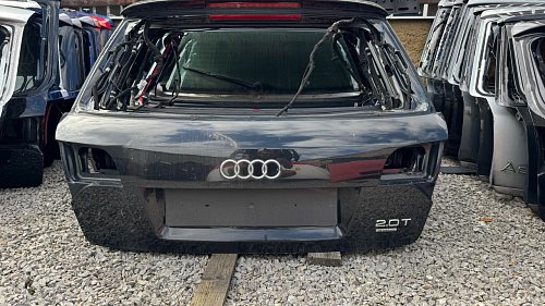 Audi A4 B7 8E Avant kombi zadní dveře víko kufru viko zadni