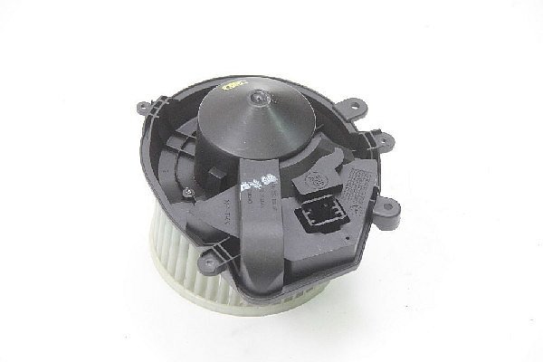 8D1 820 021B  Ventilátor topení motorek  VW Passat B5 větrák topení