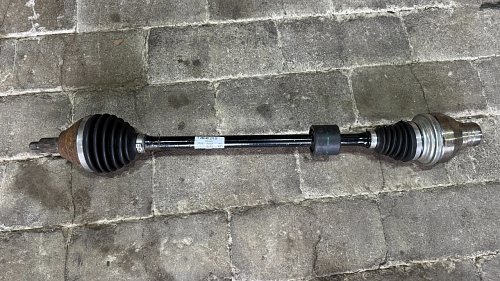 poloosa Hnací hřídel pravý Škoda Kamiq Arona  km 7.000