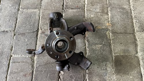 Těhlice  Škoda Kamiq Arona pravá přední