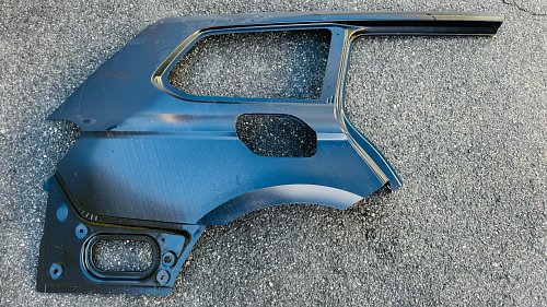 BLATNÍK ZADNÍ BOK Passat B8 3G 3G9