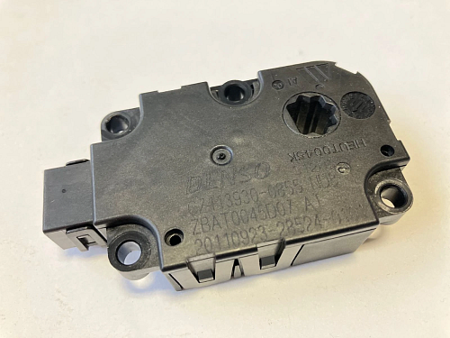 AUDI A8 4H Motor klapky vnitřního topení