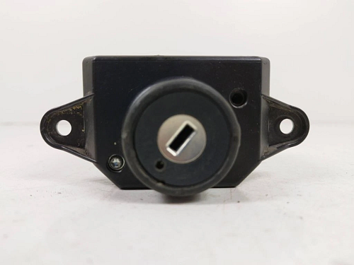 SPÍNACÍ skřínka zapalování  spousteci spinac zapalovani