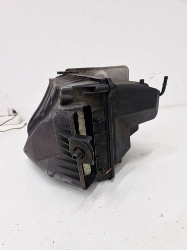 06B 133 837 AJ vzduchovy filtr