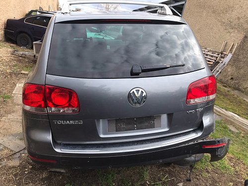 7L6 145 803 E chladic nasavaneho vzduchu 7L6 145 803 G