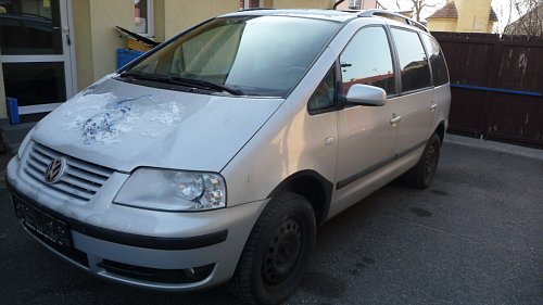 7M3 941 608    Kryt ochranný vpravo