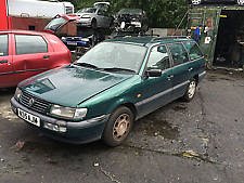 357 839 015 B  Zámek dveří vlevo