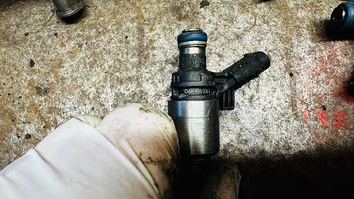 OEM 06H906036G Vstřikovač paliva 2,0T VW  AUDI A4 B8 A5 8K   2.0TFSI 155kw 2010