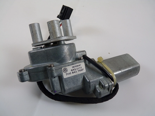 7H0843766F VW T5 T5.2 Transporter Multivan Posuvné dveře s tlumením dovíráním pravé Motorek dovírání elektrické