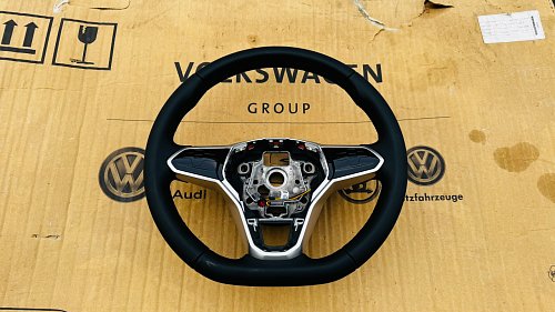 NOVÝ kožený volant Volkswagen VW Golf 8 T-Roc TOUAREG CR7 PASSAT Sportovní zkosený tříramený VYHŘÍVANÝ