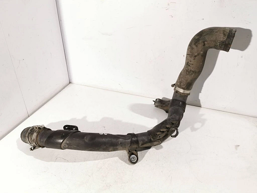 1K0 145 840 AE vzduchova trubka  VW Touran 2012 1,6 TDI CAYV  Trubka sani tlaková turbo interccoler