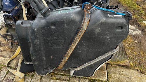 PALIVOVÁ NÁDRŽ SUPER PASSAT B8 3G DIESEL