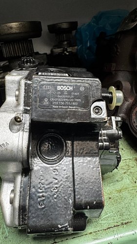 Audi A6 S6 C6 4F 2007 palivové vysokotlaké čerpadlo