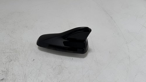 Originální střešní anténa VW Audi Seat Škoda Lesklá černá